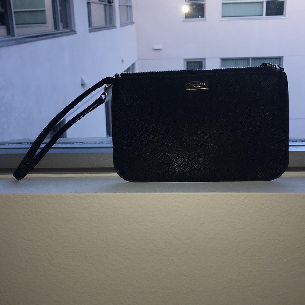 Cute Kate Spade clutch with wristlet
